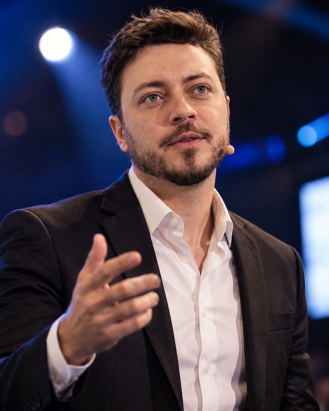 Tom, professor e fundador da 4U2 Academy